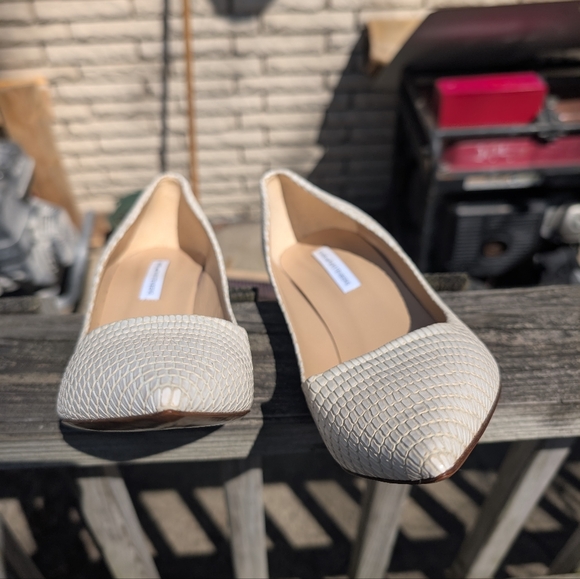 Diane Von Furstenberg White Bethany Lizard effect Leather Heels in Size 10 - Picture 5 of 6